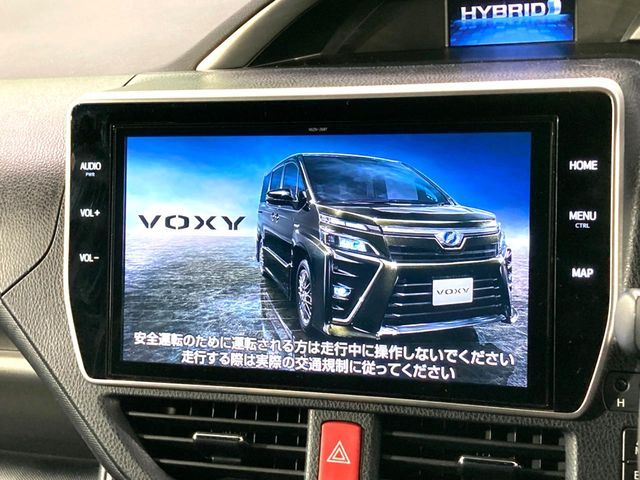 TOYOTA VOXY HYBRID 2019 Image 31