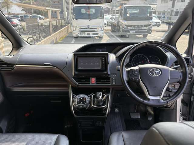 TOYOTA ESQUIRE HYBRID 2015 Image 31