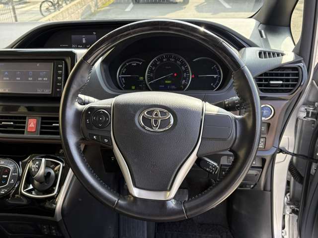 TOYOTA ESQUIRE HYBRID 2015 Image 31