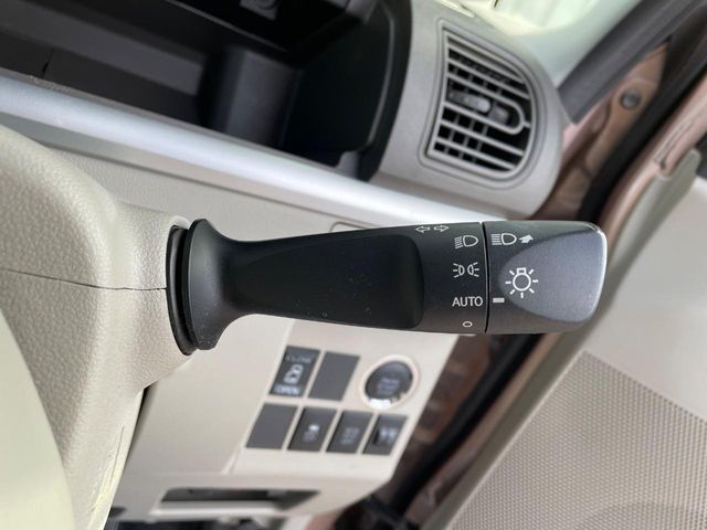 DAIHATSU TANTO 4WD 2016 Image 31