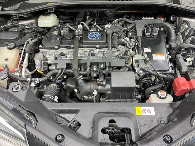 TOYOTA C-HR 2017 Image 31