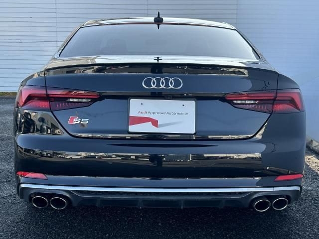 AUDI S5 2019 Image 31