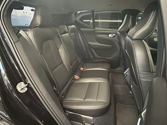 VOLVO XC40 2025 Image 31