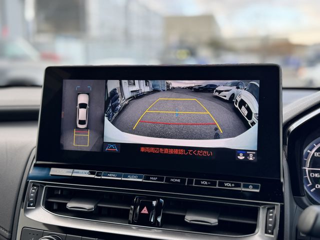 TOYOTA CROWN SEDAN HYBRID 2022 Image 31