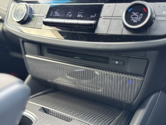 TOYOTA CROWN SEDAN HYBRID 2022 Image 31