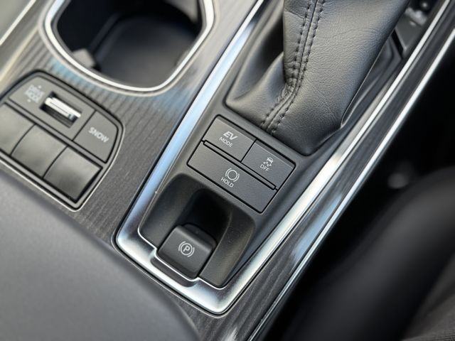 TOYOTA CROWN SEDAN HYBRID 2022 Image 31