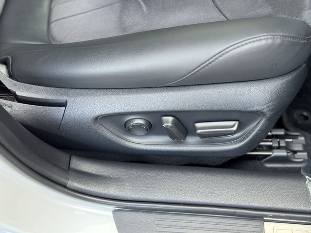 TOYOTA CROWN SEDAN HYBRID 2022 Image 31