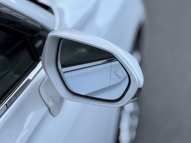 TOYOTA CROWN SEDAN HYBRID 2022 Image 31