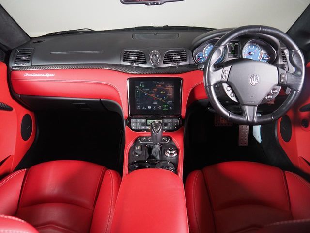 MASERATI GRANTURISMO 2019 Image 31