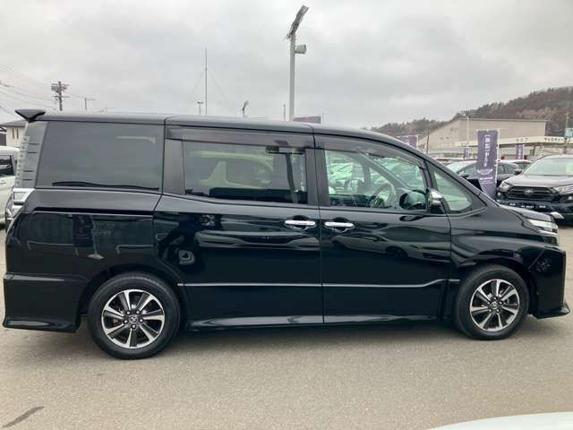 TOYOTA VOXY 2019 Image 31