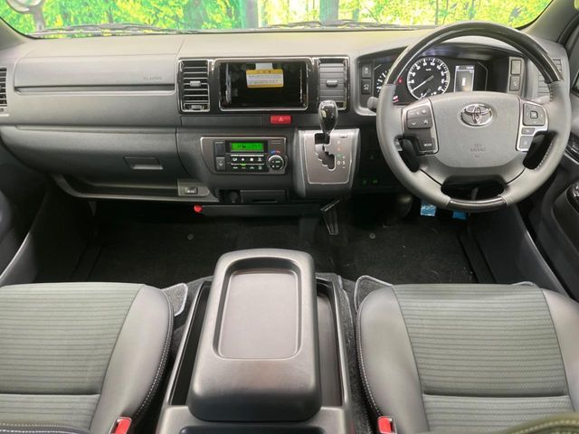 TOYOTA HIACE VAN 2WD 2025 Image 31