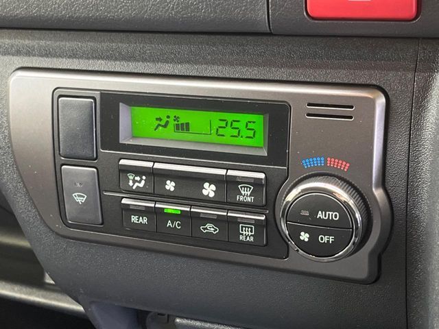 TOYOTA HIACE VAN 2WD 2025 Image 31