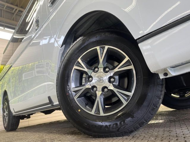 TOYOTA HIACE VAN 2WD 2025 Image 31