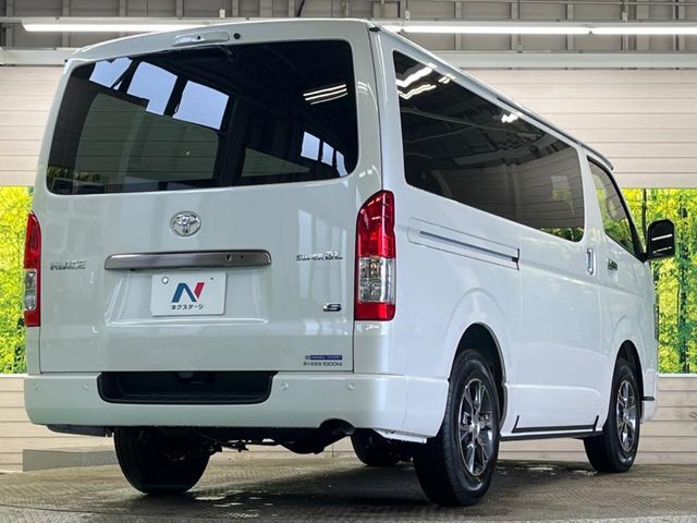 TOYOTA HIACE VAN 2WD 2025 Image 31