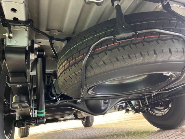 TOYOTA HIACE VAN 2WD 2025 Image 31