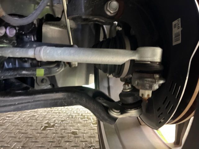 TOYOTA PRIUS PHV 2025 Image 31