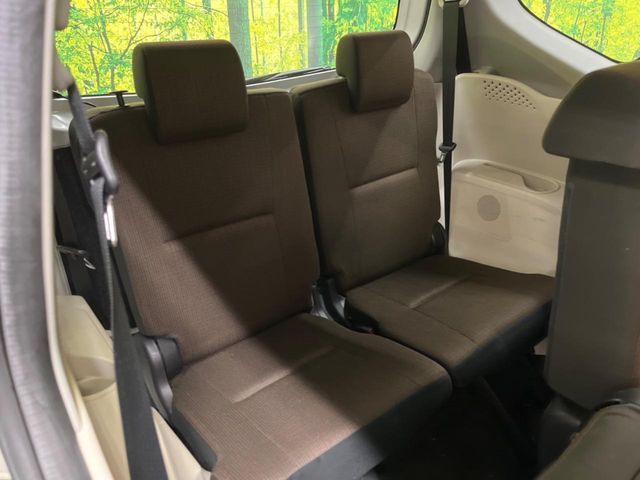 TOYOTA SIENTA 2017 Image 31