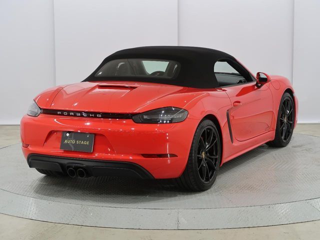 PORSCHE 718BOXSTER 2018 Image 31