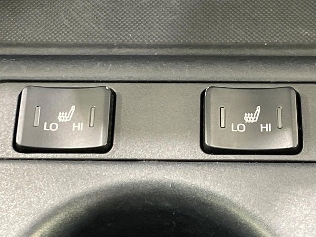 TOYOTA PRIUS 2018 Image 31