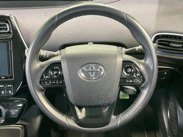 TOYOTA PRIUS 2018 Image 31