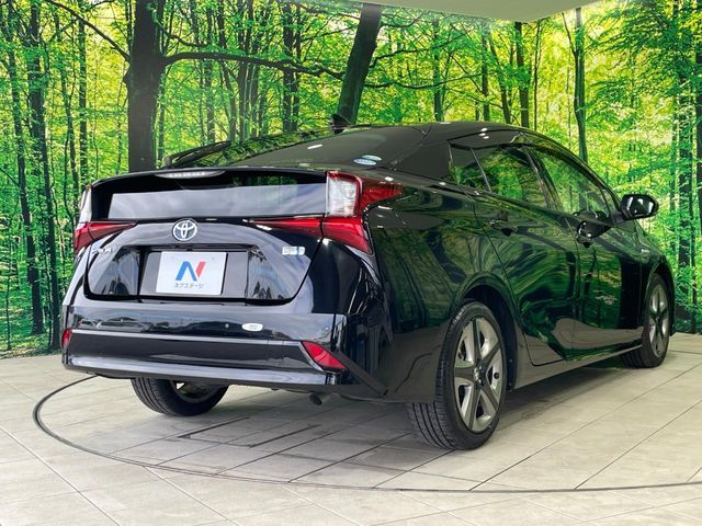 TOYOTA PRIUS 2018 Image 31