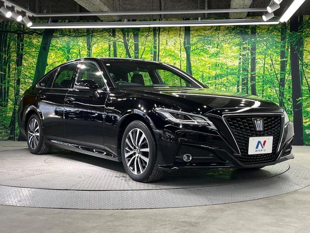 TOYOTA CROWN SEDAN HYBRID 2018 Image 31