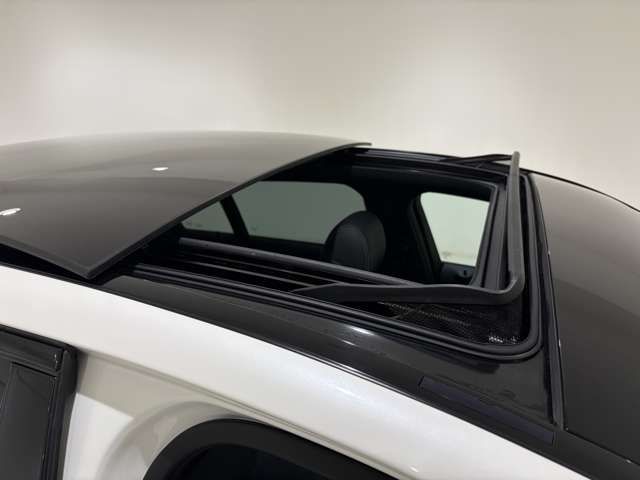 MERCEDES BENZ MERCEDES AMG C CLASS 2019 Image 31