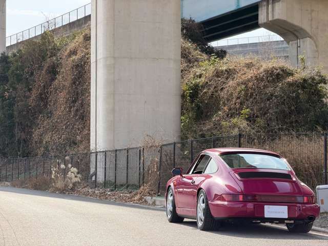 PORSCHE 911 1992 Image 31