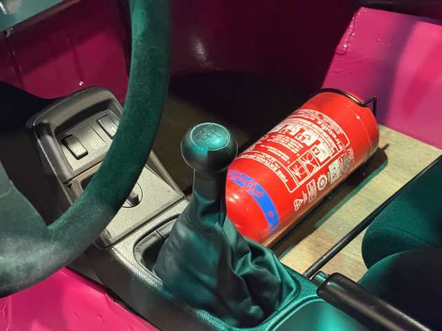 PORSCHE 911 1992 Image 31