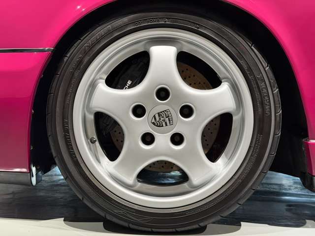 PORSCHE 911 1992 Image 31