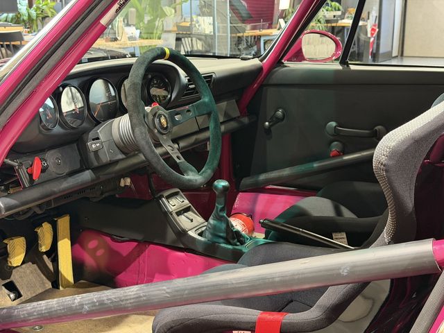 PORSCHE 911 1992 Image 31