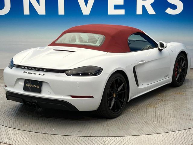 PORSCHE 718BOXSTER 2018 Image 31