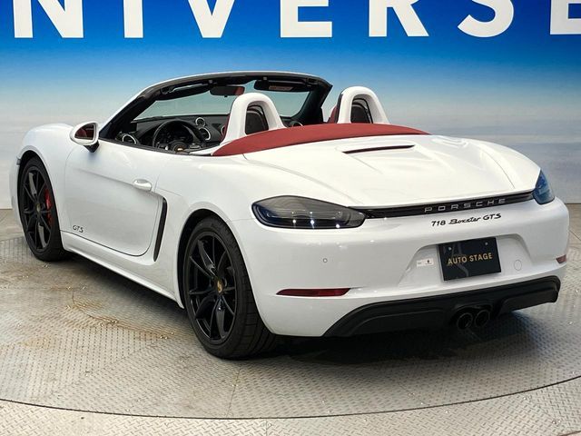 PORSCHE 718BOXSTER 2018 Image 31