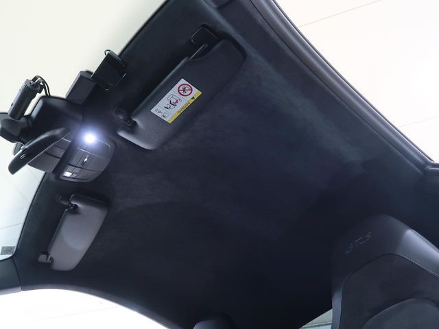 PORSCHE 911 2017 Image 31