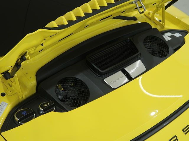 PORSCHE 911 2017 Image 31