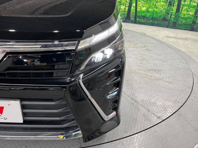 TOYOTA VOXY 2018 Image 31