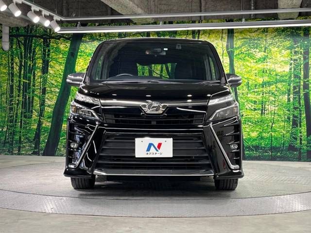 TOYOTA VOXY 2018 Image 31
