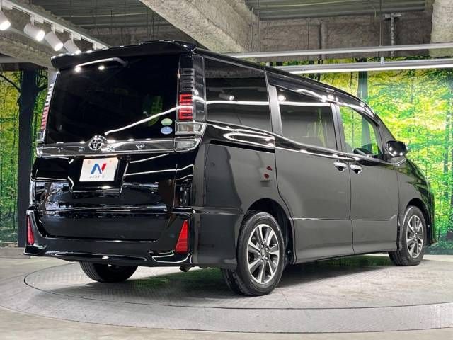 TOYOTA VOXY 2018 Image 31