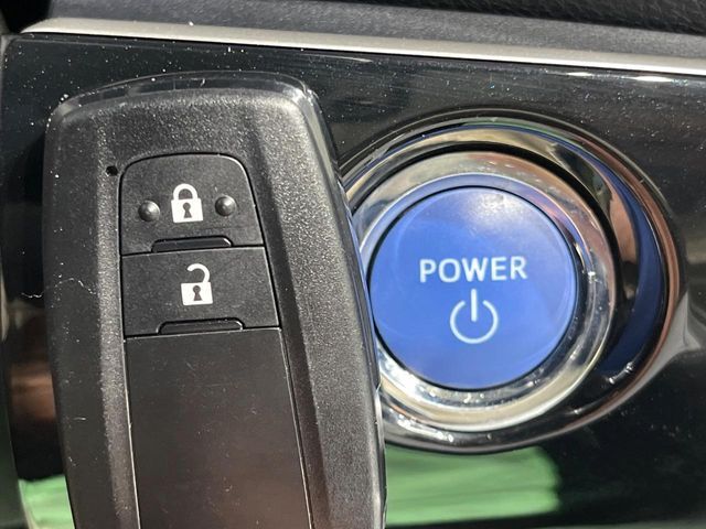 TOYOTA PRIUS 2019 Image 31