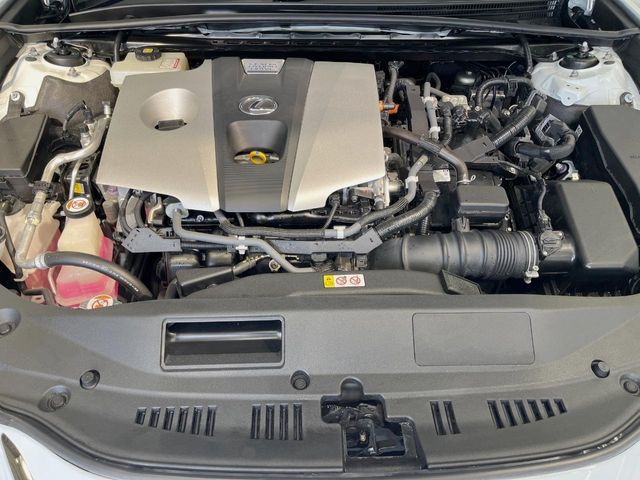 TOYOTA LEXUS ES300H 2019 Image 31