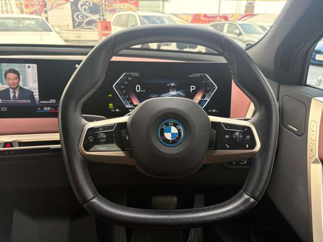BMW IX 2023 Image 31