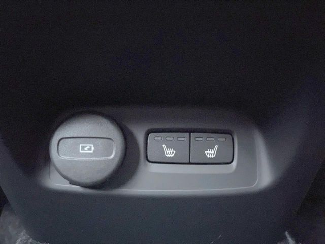 VOLVO XC40 2025 Image 31