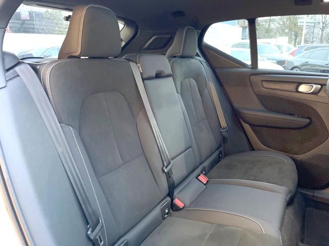VOLVO XC40 2025 Image 31