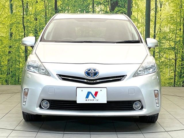 TOYOTA PRIUS ALPHA 2011 Image 31