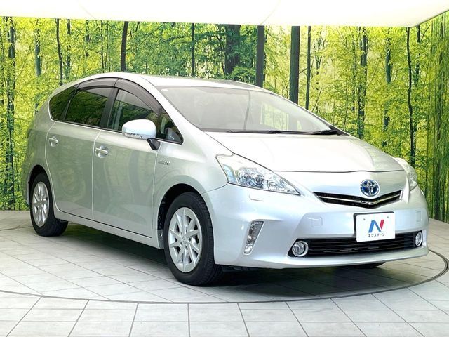 TOYOTA PRIUS ALPHA 2011 Image 31
