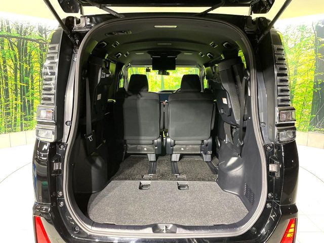 TOYOTA VOXY 2019 Image 31