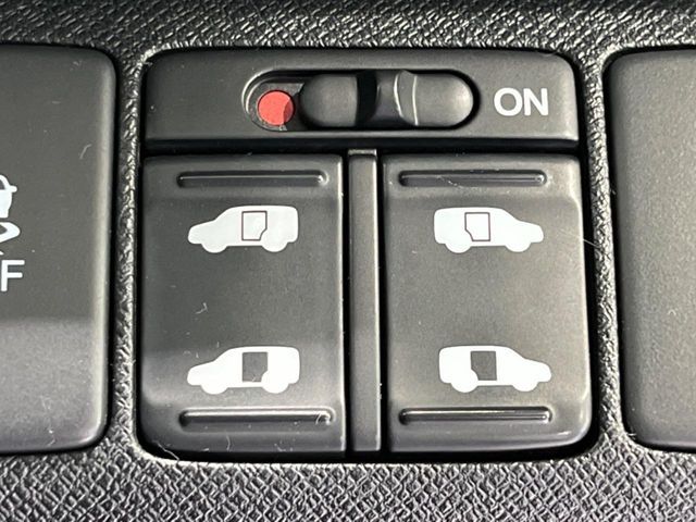 HONDA STEPWAGON SPADA 2013 Image 31