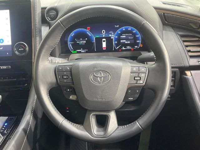 TOYOTA ALPHARD HYBRID 2025 Image 31