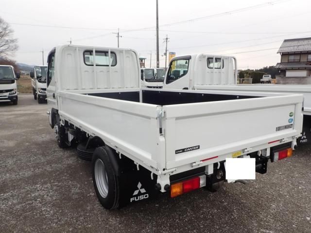 MITSUBISHI CANTER 2025 Image 31