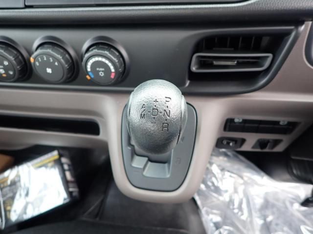 MITSUBISHI CANTER 2025 Image 31